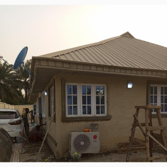 Aluminium Window With 3 Panels and Minus Divider