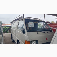 Mitsubishi L300 2002 Brown