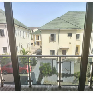3bdrm Block of Flats in Zone B for sale