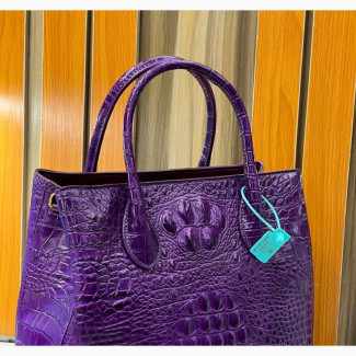 Stylish Lvios Croc Skin Handbag