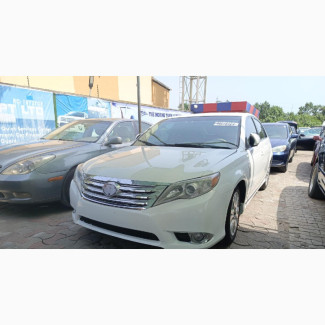 Toyota Avalon 2011 White