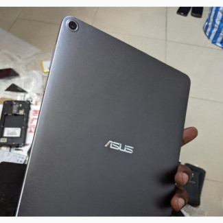 Asus Zenpad 3S 10 Z500M 64 GB Gray - Very clean like new, Android 8, fingerprint enabled. WiFi only. Good interface. Enjoy