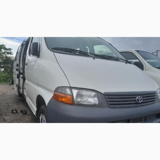Toyota HiAce 1996 White