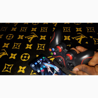 V8 Bluetooth Wireless Gaming Console