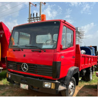 Mercedes 814 6-Tire Truck - Great Deal