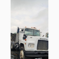 MACK R MODEL Tractor Head Truck