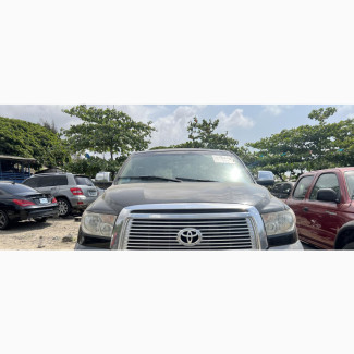 Toyota Tundra 2015 Black