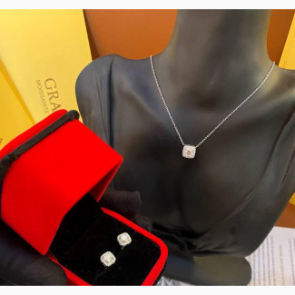 Stunning Diamond Earring And Necklace Set