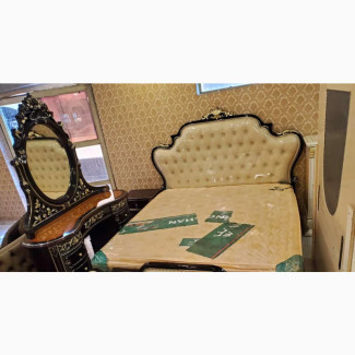 Royal Bedroom Set