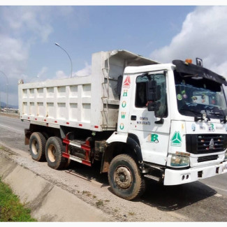 HOWO 371 Heavy-Duty Truck