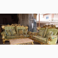 A Standard Set Royal Chair With Center Table