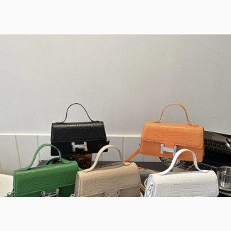 Introducing the Stunning Helena Bag - Perfect for Women