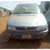Mitsubishi SpaceWagon 1996 Blue