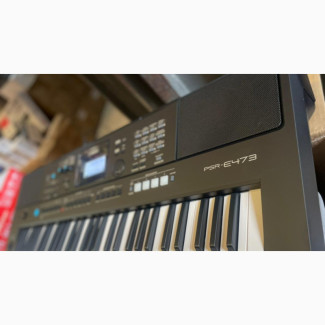 Yamaha PSR E473 With Adaptor and Music Rest