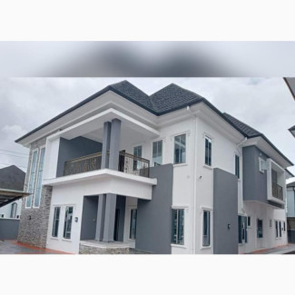 5bdrm Duplex in Shell Location for sale