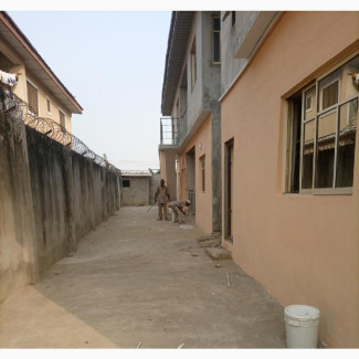 3bdrm Apartment in Peculiar Estate, Oko-Oba for Rent