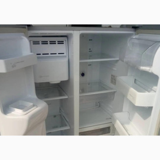 Samsung Double Door, Ice Cube $ Water Dispenser Fridge/Freez