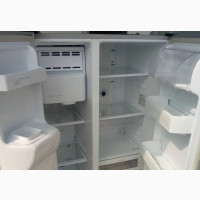 Samsung Double Door, Ice Cube $ Water Dispenser Fridge/Freez