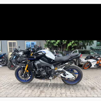 New Yamaha 2023 Black