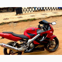 Honda CBR 2001 Red