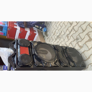 Crown Public Address System With DJ Scratcher