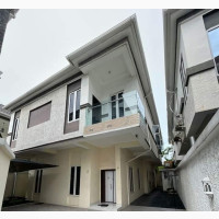 5bdrm Duplex in Chevyview Estate, Lekki for sale