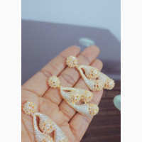 Stunning Zirconia Gold Earrings and Pendant Set
