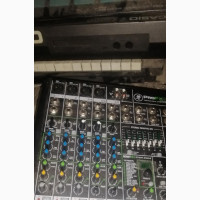 Mackie Pro Fx8 V2 Effect Mixer 8 Channels