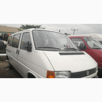 Volkswagen Transporter 2003 Pink