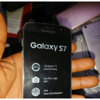 Samsung Galaxy S7 32 GB Black - Very Clean Guaranteed