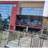 To Let: A Commercial Plaza (1 Cooperate Tenant)