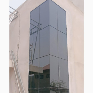 Aluminum and Glass Cutting Wall