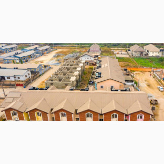 2bdrm Block of Flats in Gateway Estate, Berger for Sale