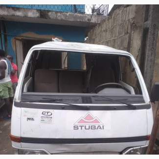 Isuzu Bus 2000 White