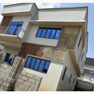 5bdrm Duplex in Golden Crown Estate, Lugbe District for sale