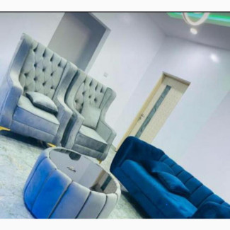 Set of Sofas With Center Table