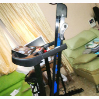 2.5hp Bodyfit Treadmill With Massager