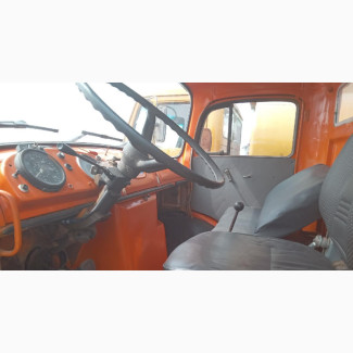 Mercedes Benz 911 Auxiliary Tipper Truck - Used