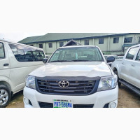 Toyota Hilux SR 4x4 2014 White - Excellent Condition - Used