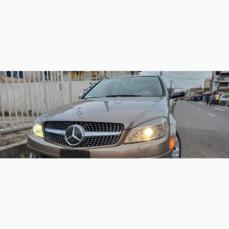 Mercedes-Benz C300 2009 Gold