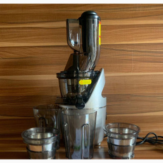 Brand New Original 300watts Slow Juice Extractor