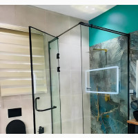 10mm Tered Shower Glass Cubicle