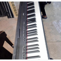 Yamaha P-95