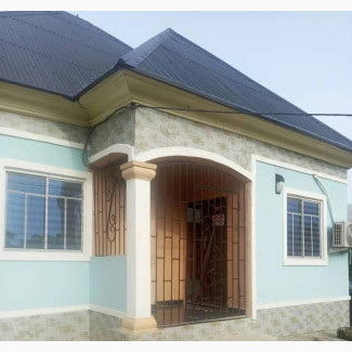 2bdrm Bungalow in Ughelli, Warri for Sale