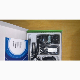 Motorola GP399 Walkie-Talkie VHF/UHF - Brand New
