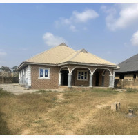 4bdrm Bungalow in Osogbo for sale