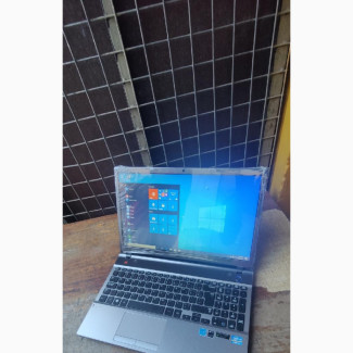 Laptop Samsung NP550P5C 8GB Intel Core I5 HDD+SSD 500GB