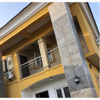 4bdrm House in Along Winners Road, Oshimili South For Sale