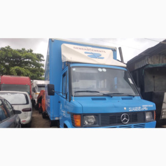 Mercedes-Benz 410 Container Body