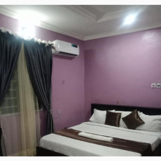 Executive Short Let 24 Hours Service Studio Room With Parlor
